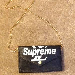 Faux Louis Vuitton Supreme Clutch